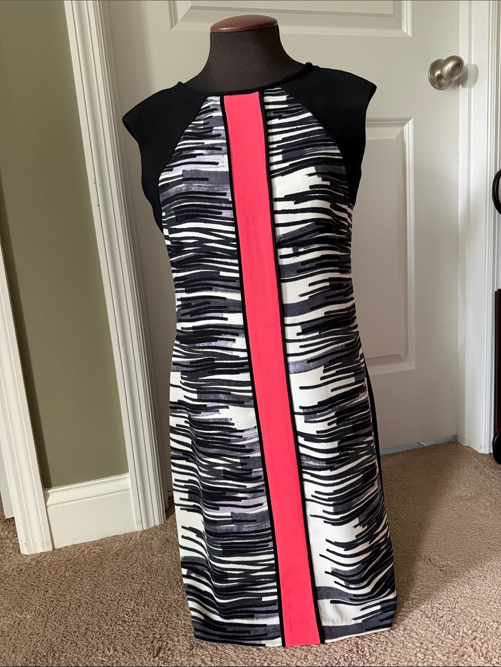 Ivanka Trump Black & White Graphic Midi Dress with Coral Stripe, Size 6.